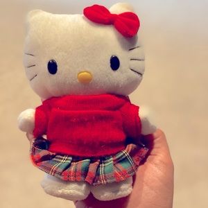 Rare Vintage 03’ Hello Kitty 6” winter plaid plush